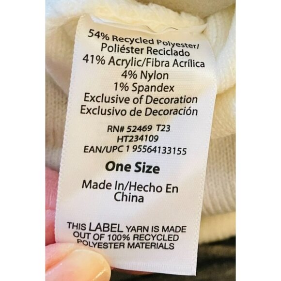 Holiday Time Womens Santas Helper Pom Pom Knit Beanie Hat Winter White - Picture 4 of 7